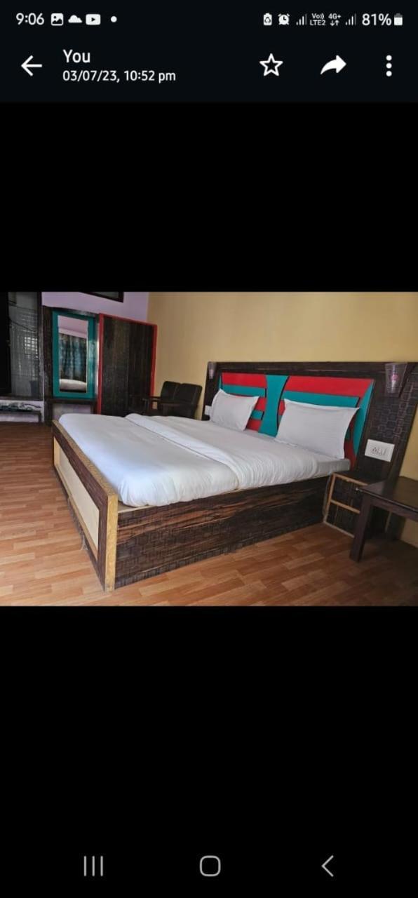 Hotel Afzal And Restaurant 카르길 외부 사진